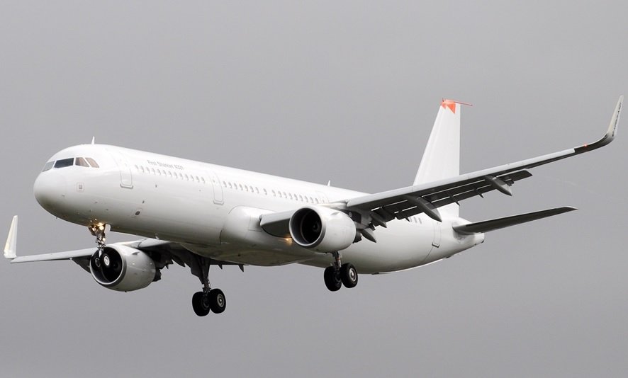 Пътници скачаха от самолет в Австралия заради фалшива бомбена заплаха