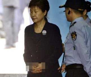 Бившата президентка на Южна Корея Пак Гън-хе