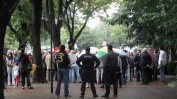 Протест срещу изкореняване на брези в центъра на Кюстендил