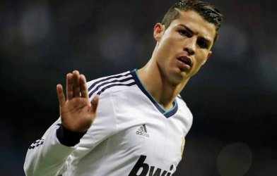 Роналдо напуска "Реал" (Мадрид)  заради обвинения в укриване на данъци