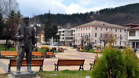 Трънският край е един от най-чистите, най-красивите, но и най-безлюдните в България.