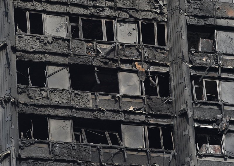 60 високи сгради в Лондон не издържат проверките за безопасност