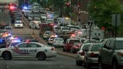 Двама арестувани във Вашингтон, след като кола помете двама полицаи на велосипеди