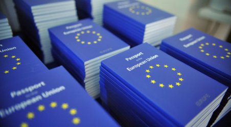 Споразумението ЕС-Украйна е ратифицирано, украинците вече пътуват без визи в ЕС
