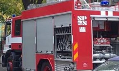 Двама души леко пострадаха при пожар в хотел ”Маринела”