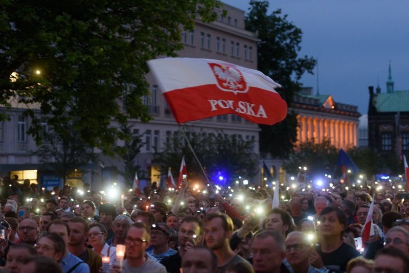 Кадър от протестите в Полша, сн. ЕПА/БГНЕС