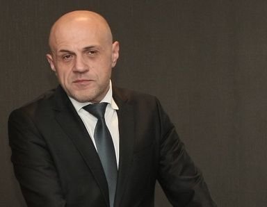 Томислав Дончев: Няма разделение в ГЕРБ по темата за бойната авиация