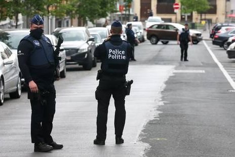 В Белгия и Франция са задържани предполагаеми терористи