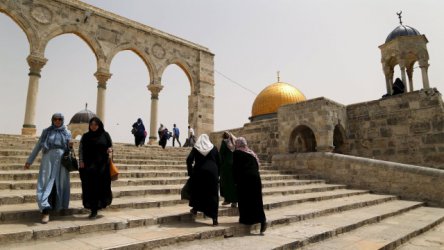 Израел премахва детектори на входовете към Площада на джамиите
