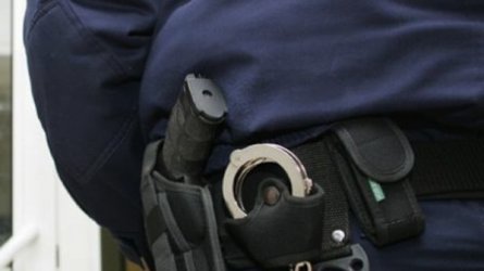 Полицай простреля в крака рецидивист в Дупница
