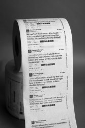 Тоалетна хартия с туитове на Тръмп се продава в Амазон
