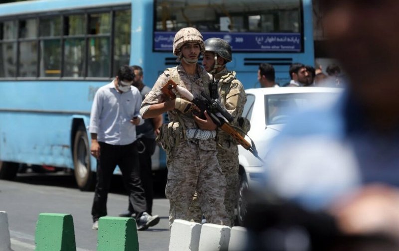 "Ислямска държава" заплаши Иран с още атентати в Техеран