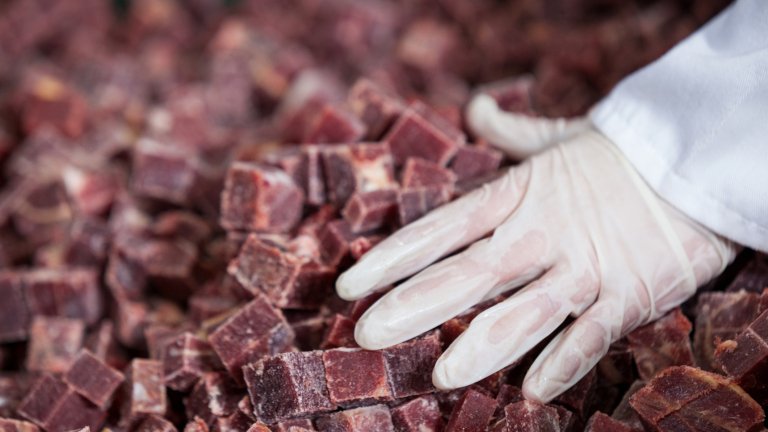 ГДБОП спря нелегален внос на 20 тона свинско месо