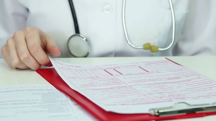 Масово пациентите са зле информирани за лечението си