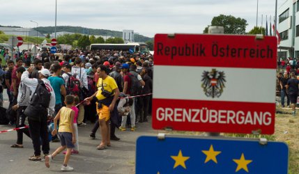 Австрия праща войници по границата с Италия в Тирол, за да спира нелегални мигранти