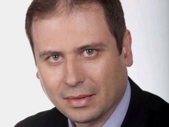 Хранимир Генчев все още няма допуск за работа с класифицирана информация от ДАНС
