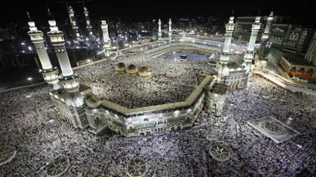 Над 1,8 милиона поклонници в Саудитска Арабия за хаджа