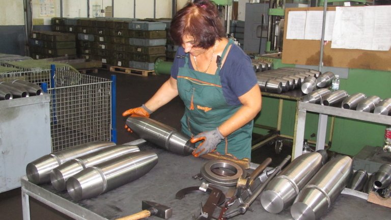 Държавата започна изкупуване на "Дунарит"