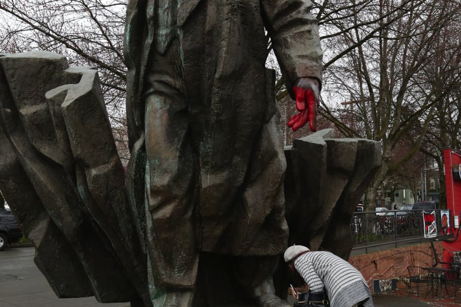 Кметът на Сиатъл иска да се събори паметник на Ленин
