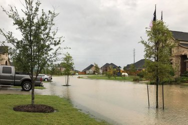 Над 80 вероятно са жертвите на урагана Харви в Тексас
