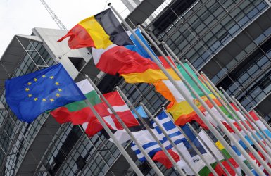 Юнкер затяга правилата за поведение на еврокомисарите