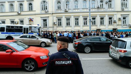 Над 20 000 души са евакуирани заради бомбени заплахи в Москва
