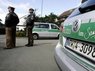Двама българи са арестувани за кражба на дарения от църкви в Германия