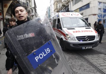 Полицията в Истанбул арестува 36 предполагаеми членове на “Ислямска държава“