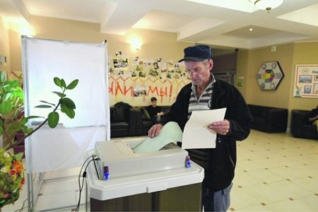 Партията на властта печели местните избори в Русия