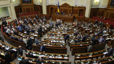 Украйна удължи закона за специалния статут на източна част на страната