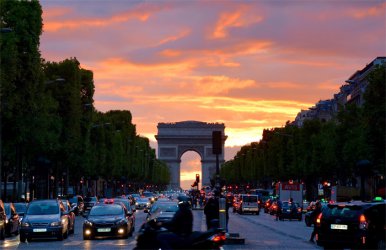 Париж забранява бензиновите и дизеловите автомобили от 2030 г.
