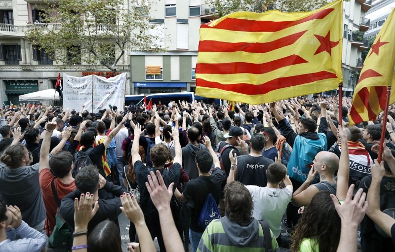 Клиентите на каталунски банки и компании няма от какво да се страхуват