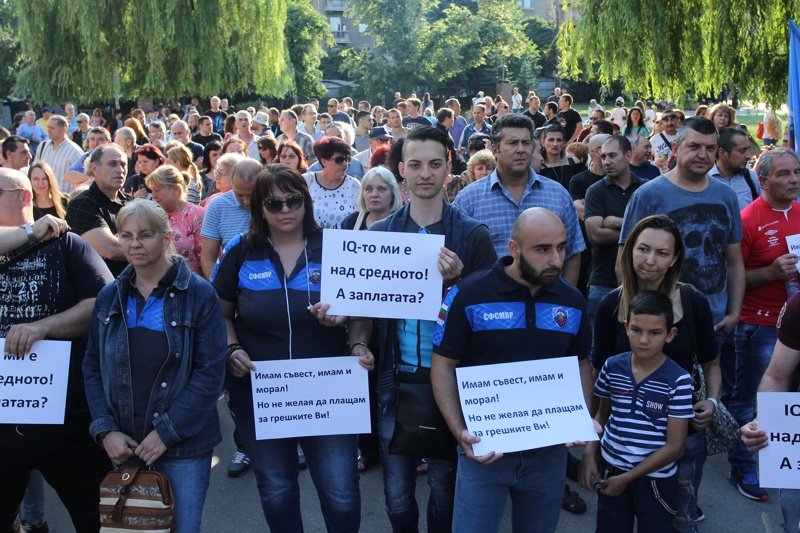 Полицаите протестират периодично с искане за по-високи заплати. Сн. БГНЕС