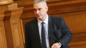 БСП и ДПС поискаха оставката на депутат - "патриот" заради недопустим език