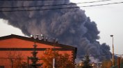 Огромен пожар в строителен пазар край Москва