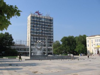 Сградата, в която се намира концертната зала на Пловдив, не е ремонтирана от години и има идеи да бъде съборена.