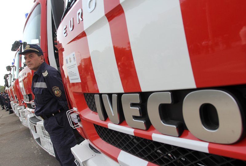 МВР закрива 12 пожарни, но огнеборците в тях няма да загубят работата си