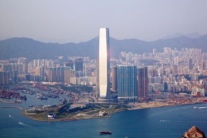Небостъргач в Хонконг бе продаден за над 5 млрд. долара
