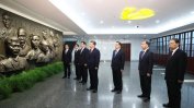 Си Цзинпин направи символично посещение в Шанхай