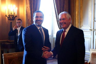 Саад Харири и Рекс Тилърсън по време на днешната среща в Париж