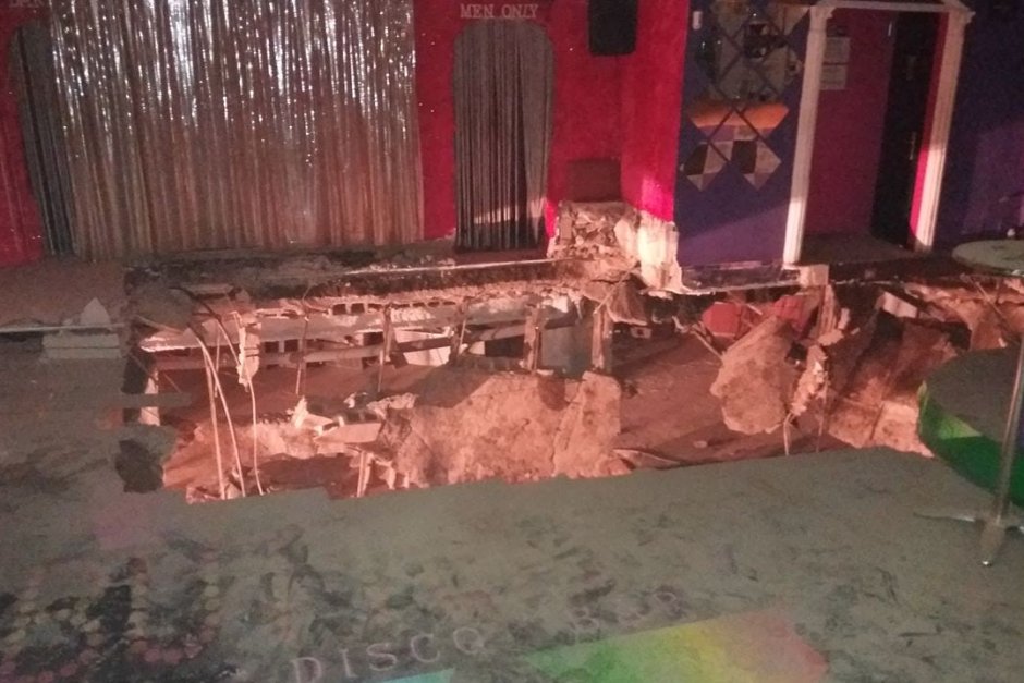 40 души бяха ранени при пропадане на под в дискотека в Тенерифе