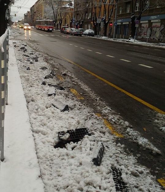 Снегорин разби велоалеята на бул. "Дондуков"