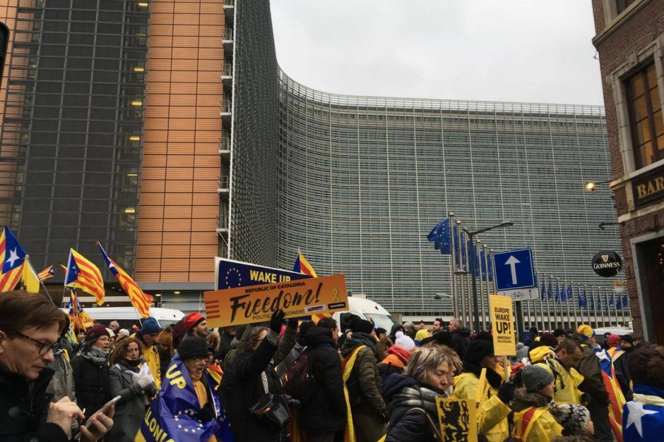 45 000 демонстрираха в Брюксел в подкрепа на независимостта на Каталуня