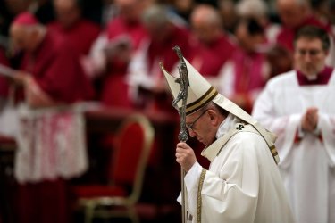 Папата посвети литургията си за Бъдни вечер на мигрантите