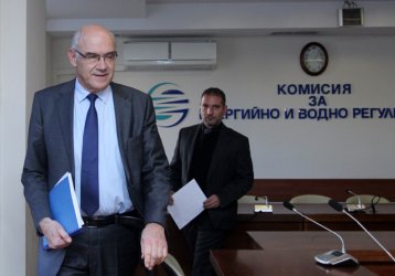 Парламентът ще тушира скандала с глобите на ЕВН