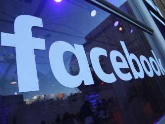Фейсбук злоупотребява с данни на потребителите си, според германската антимонополна служба