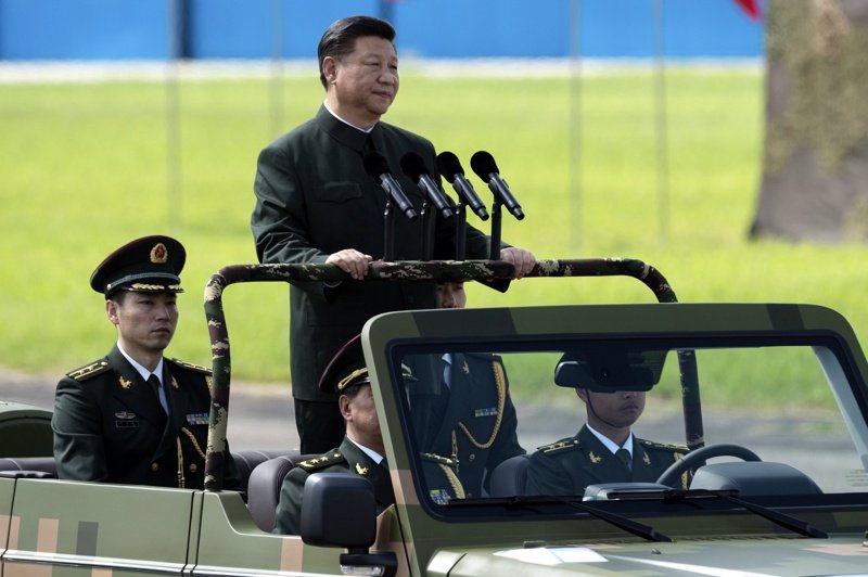 Китайският президент призова армията да бъде готова за война