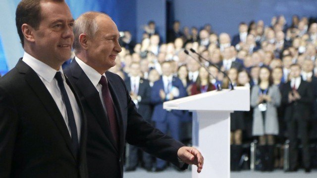 "Единна Русия" номинира Владимир Путин за пореден президентски мандат