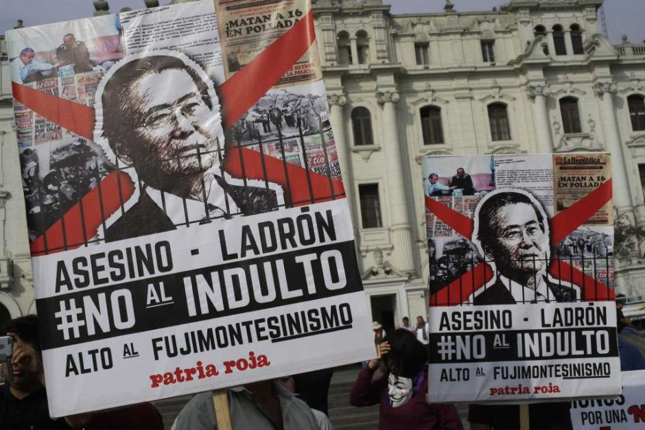 Втори ден на протести в Лима срещу помилването на Фухимори