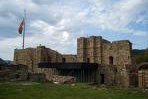Рушат се зидовете на историческата крепост "Царевец" във Велико Търново